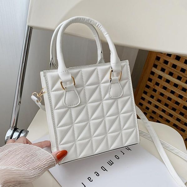 evening bags vintage lattice tote bag ins pu leather women's designer handbag fashion shoulder messenger
evening bags vintage lattice tote bag ins pu leather women's designer handbag fashion shoulder messenger