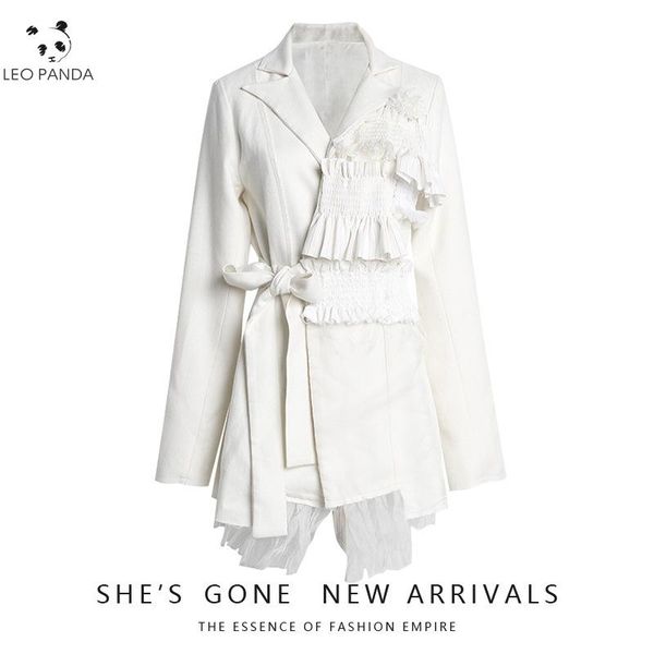 women's suits & blazers women asymmetrical striped white big size blazer lapel long sleeve loose fit jacket fashion spring autumn 2021, White;black
women's suits & blazers women asymmetrical striped white big size blazer lapel long sleeve loose fit jacket fashion spring autumn 2021, White;black