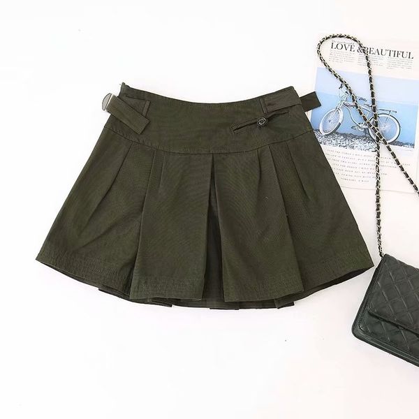 women's pants & capris 2021 korean version oversize cotton and linen shorts with loose legs casual sports pants for women, Black;white
women's pants & capris 2021 korean version oversize cotton and linen shorts with loose legs casual sports pants for women, Black;white