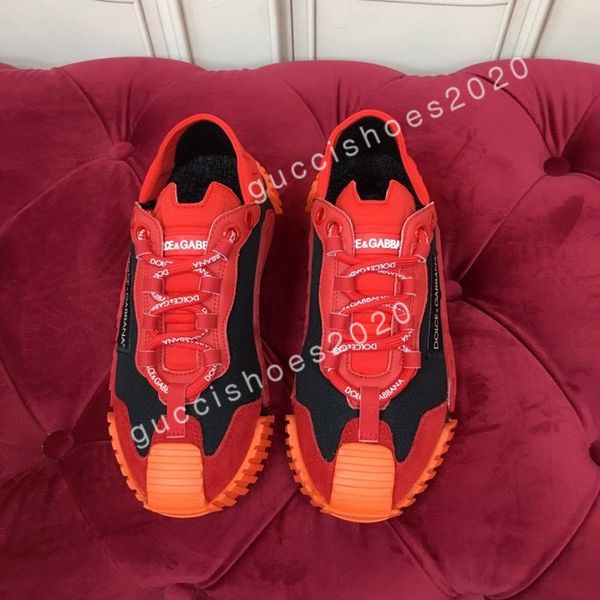 2021 designer luxury women casual shoes sneakers soft embossed lambskin calfskin trim lady white padded pattern sole shoe retro style qualit, Black;red
2021 designer luxury women casual shoes sneakers soft embossed lambskin calfskin trim lady white padded pattern sole shoe retro style qualit, Black;red