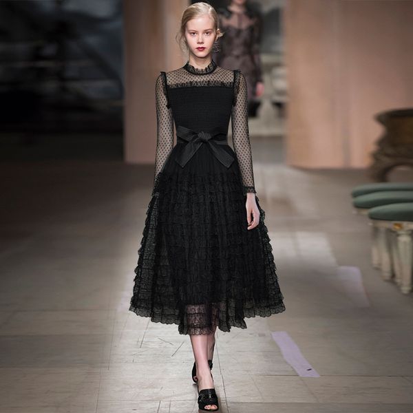 stand-collar gauze sheer long sleeve stretch lace-up fitted waist bubble large swing princess style bottoming dress 2021 early autumn, Black;gray
stand-collar gauze sheer long sleeve stretch lace-up fitted waist bubble large swing princess style bottoming dress 2021 early autumn, Black;gray
