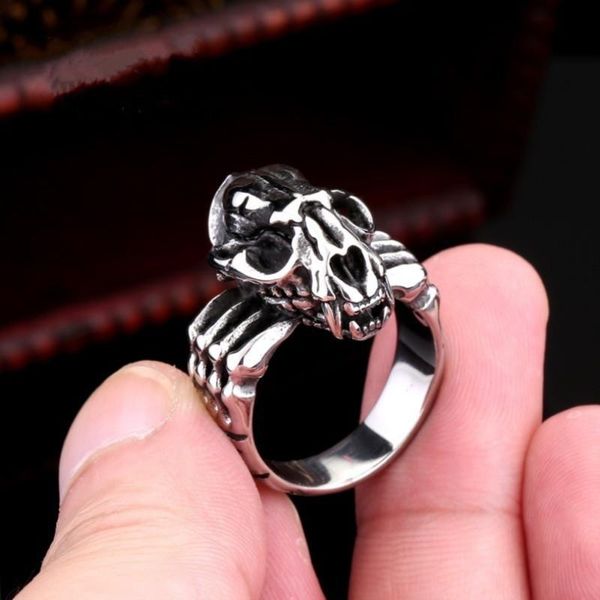 wedding rings punk men's domineering hard alloy saber tooth tiger skull ring, Slivery;golden
wedding rings punk men's domineering hard alloy saber tooth tiger skull ring, Slivery;golden