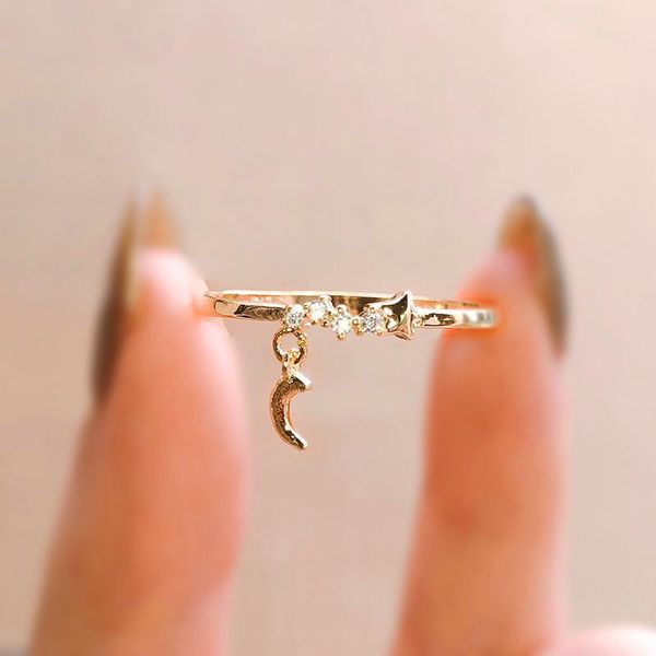 ladies honorable yellow lovely slim star moon modeling inlaid crystal birthday ring, charming ornament, suitable for the party wedding rings, Slivery;golden
ladies honorable yellow lovely slim star moon modeling inlaid crystal birthday ring, charming ornament, suitable for the party wedding rings, Slivery;golden
