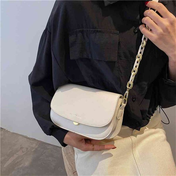 2021 summer new women's cover pu korean pure color temperament one shoulder fashion versatile small square bag
2021 summer new women's cover pu korean pure color temperament one shoulder fashion versatile small square bag