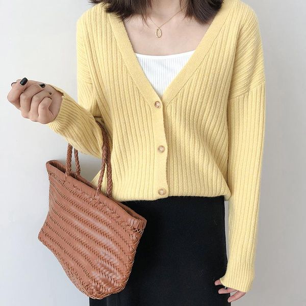 women's knits & tees v-neck knitted women cardigan casual buttons bat sleeve white sweater elegant autumn ladies sweaters 2021
women's knits & tees v-neck knitted women cardigan casual buttons bat sleeve white sweater elegant autumn ladies sweaters 2021