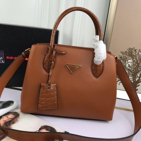 designers women handbag woman totes casual clutch fashion ladie shoulder bag rose designer beer genuine leather ladies tote z66153
designers women handbag woman totes casual clutch fashion ladie shoulder bag rose designer beer genuine leather ladies tote z66153