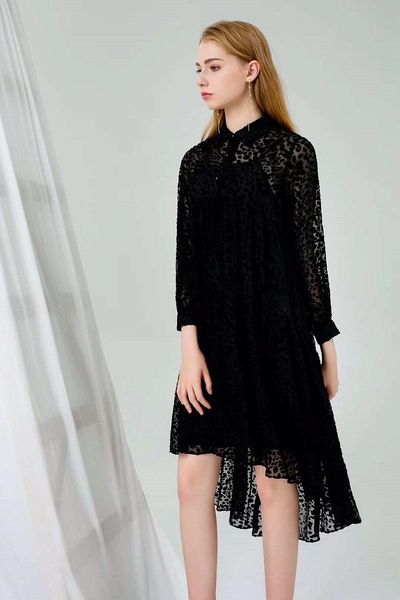 casual dresses high end fashion 2021 spring summer women turn-down collar polka dot patterns full sleeve asymmetrical long shirt dress, Black;gray
casual dresses high end fashion 2021 spring summer women turn-down collar polka dot patterns full sleeve asymmetrical long shirt dress, Black;gray