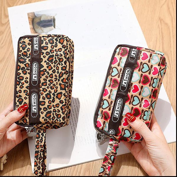 women wallets 3 zippers lady purses cards holder short coin purse wtistlet handbags money bag woman wallet notecase poucht, Red;black
women wallets 3 zippers lady purses cards holder short coin purse wtistlet handbags money bag woman wallet notecase poucht, Red;black