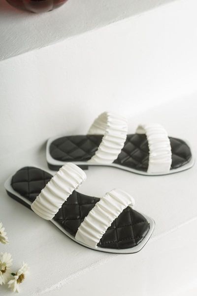 slippers white shirred, Black
slippers white shirred, Black