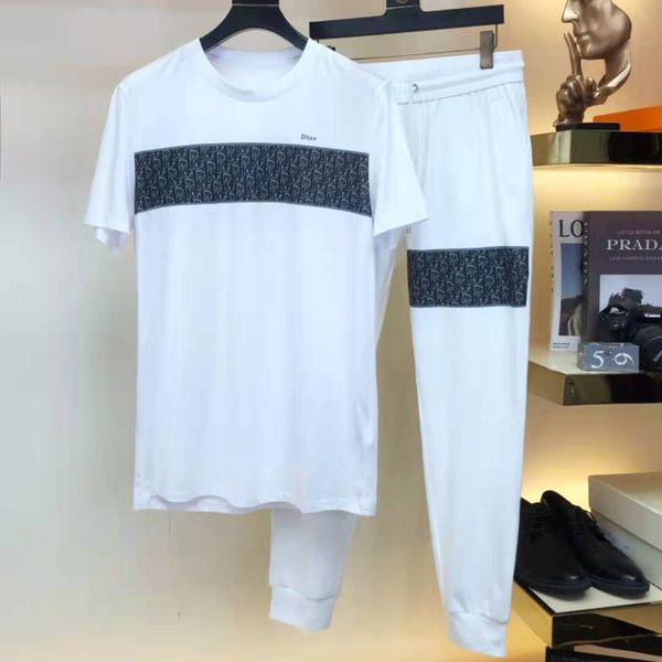 light luxury trendy brand men's tracksuits t-shirt round neck five-point shorts letter pattern two-piece cotton two-color, Gray
light luxury trendy brand men's tracksuits t-shirt round neck five-point shorts letter pattern two-piece cotton two-color, Gray