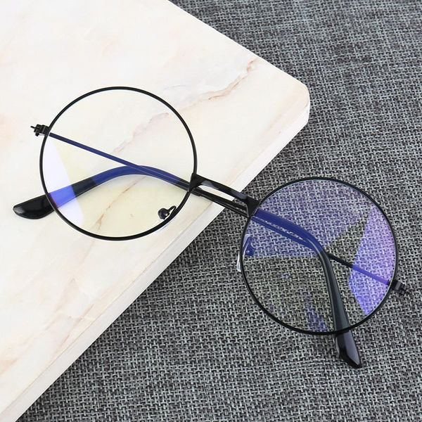 sunglasses vintage round metal frame blue light blocking personality college style clear lens eye glasses protection mobile phone game, White;black
sunglasses vintage round metal frame blue light blocking personality college style clear lens eye glasses protection mobile phone game, White;black