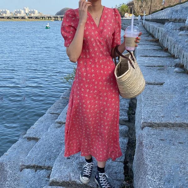 red temperament gentle v-neck cross tie waist full screen floral puff sleeve dress women robe loose fashion 16f0841 210510, Black;gray
red temperament gentle v-neck cross tie waist full screen floral puff sleeve dress women robe loose fashion 16f0841 210510, Black;gray