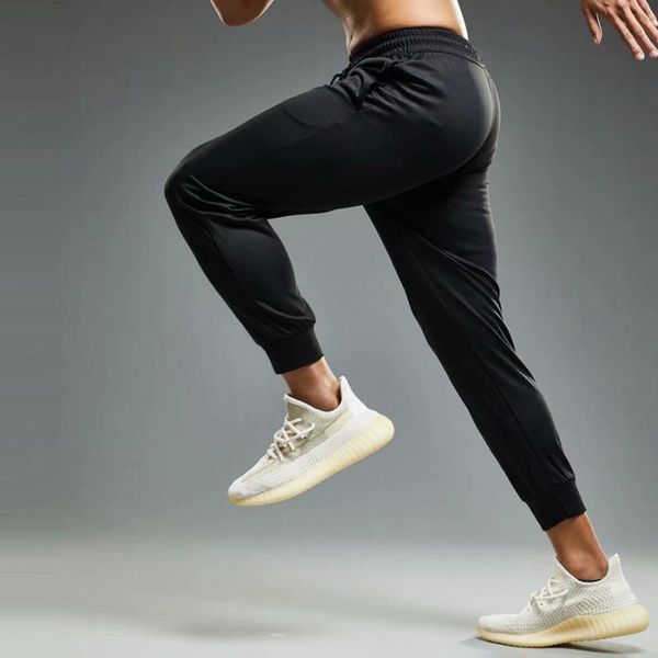 black sports pants for men boy women running male gym jogging cycling trousers workout training fitness leggings, Black;blue
black sports pants for men boy women running male gym jogging cycling trousers workout training fitness leggings, Black;blue