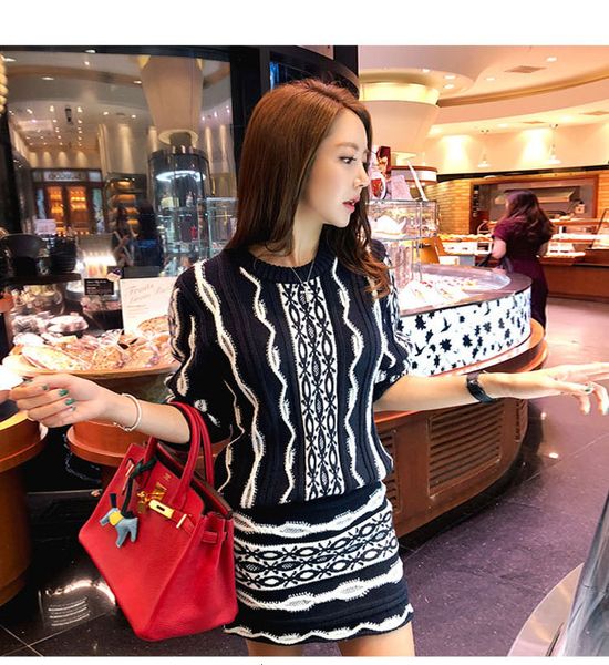 two piece dress spring autumn sweater skirt suit women 2 set long sleeve o-neck knitted crop+ odb3, White
two piece dress spring autumn sweater skirt suit women 2 set long sleeve o-neck knitted crop+ odb3, White