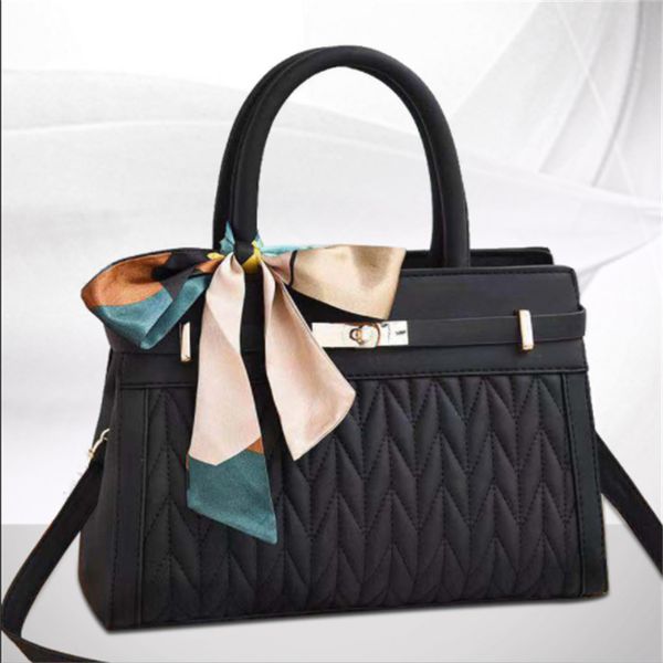 high-quality sale designers new fashion ladies shoulder bags chain womens classic luxurys handbags leather crossbody womenbags
high-quality sale designers new fashion ladies shoulder bags chain womens classic luxurys handbags leather crossbody womenbags
