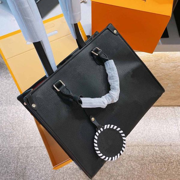 in the summer of 2021 leather handbag tote bags soft face large capacity commuter texture minority women's shoulder
in the summer of 2021 leather handbag tote bags soft face large capacity commuter texture minority women's shoulder
