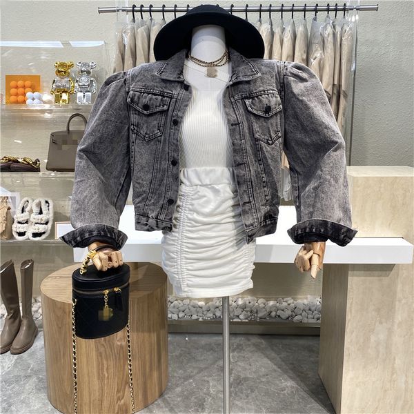 coat gray pocket niche design 2021 buttons short sleeve breath denim jacket, Tan;black
coat gray pocket niche design 2021 buttons short sleeve breath denim jacket, Tan;black