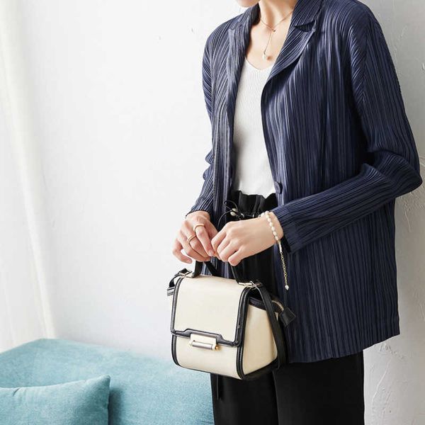women's jackets single factory produced good products fold small suit big yard womens coat can custom size large mzop, Black;brown
women's jackets single factory produced good products fold small suit big yard womens coat can custom size large mzop, Black;brown