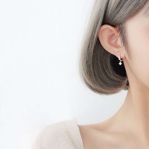 925 sterling silver circle feminine temperament, korean net red earrings, new fashion earrings in 2019, Black
925 sterling silver circle feminine temperament, korean net red earrings, new fashion earrings in 2019, Black
