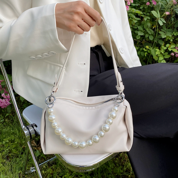 simple fashion pure color pu leather pearl accessories shoulder tote messenger crossbody bags luxury designer handbag purses
simple fashion pure color pu leather pearl accessories shoulder tote messenger crossbody bags luxury designer handbag purses