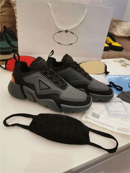 2021 capsule series camouflage shoes luxurys designers men women stylist sneakers with box dustbag super light rubber platform trainers, Black
2021 capsule series camouflage shoes luxurys designers men women stylist sneakers with box dustbag super light rubber platform trainers, Black