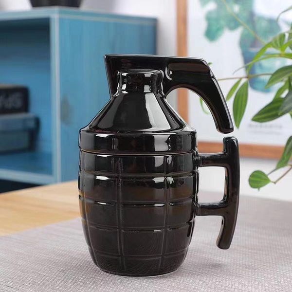 mugs creative and nteresting grenade shape mug with lid ceramic water milk cup exquisite coffee couple tea home decoration
mugs creative and nteresting grenade shape mug with lid ceramic water milk cup exquisite coffee couple tea home decoration