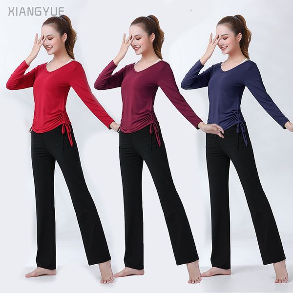 yoga beginner's sleeve medium long three piece large size sports fitness dance training suit slim micro flared pants, Gray
yoga beginner's sleeve medium long three piece large size sports fitness dance training suit slim micro flared pants, Gray