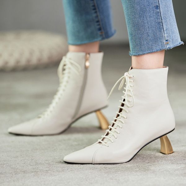 aumer ins size 34-43 genuine leather of young women lace up to high autumn heels winter women's short boots, Black
aumer ins size 34-43 genuine leather of young women lace up to high autumn heels winter women's short boots, Black