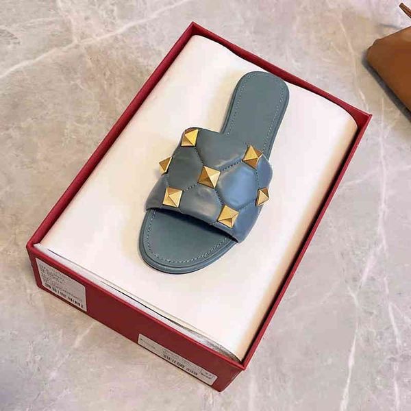 slippers 2021designer womens mule princeton slippers mules flat shoes leather metal chain embroidery casual shoess large 4w0i, Black
slippers 2021designer womens mule princeton slippers mules flat shoes leather metal chain embroidery casual shoess large 4w0i, Black