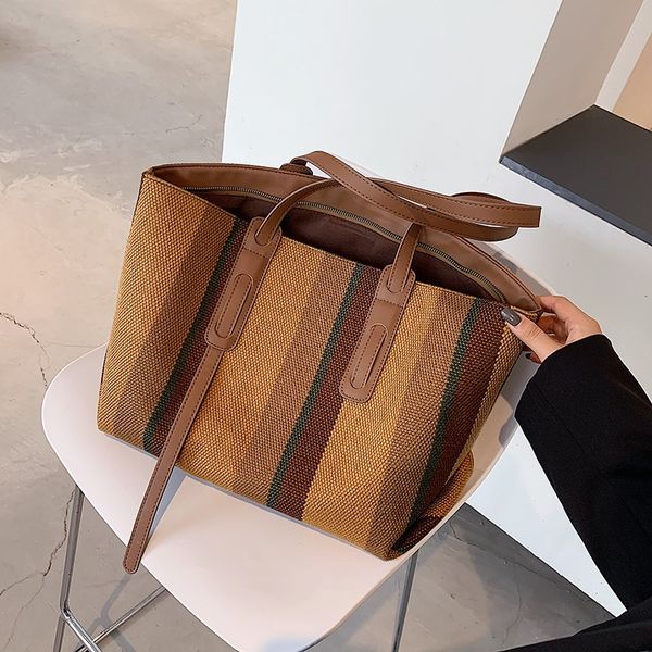 large-capacity trade and wild simple big bag tote 2021 spring fashion trendy summer foreign female ins new shoulder ilrhb
large-capacity trade and wild simple big bag tote 2021 spring fashion trendy summer foreign female ins new shoulder ilrhb
