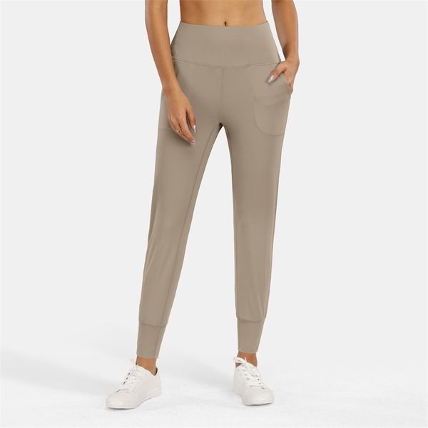 new american sports high waist stretch yoga pants women's nine point pocket fitness pants, Black;white
new american sports high waist stretch yoga pants women's nine point pocket fitness pants, Black;white