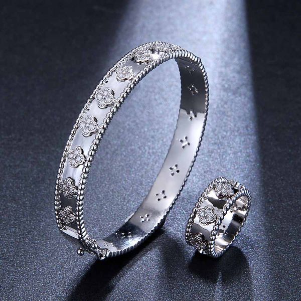 honghong 3a zircon bangle&rings 2pcs sets for women flower shape bracelets&ring set fashion jewelrys, Black
honghong 3a zircon bangle&rings 2pcs sets for women flower shape bracelets&ring set fashion jewelrys, Black