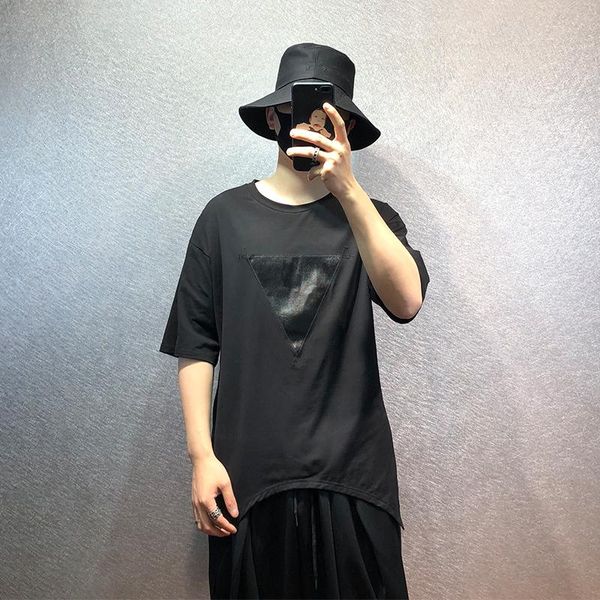 men's t-shirts men korean summer personality simple triangular pattern stitching asymmetric front short back long loose large black t-s, White;black
men's t-shirts men korean summer personality simple triangular pattern stitching asymmetric front short back long loose large black t-s, White;black
