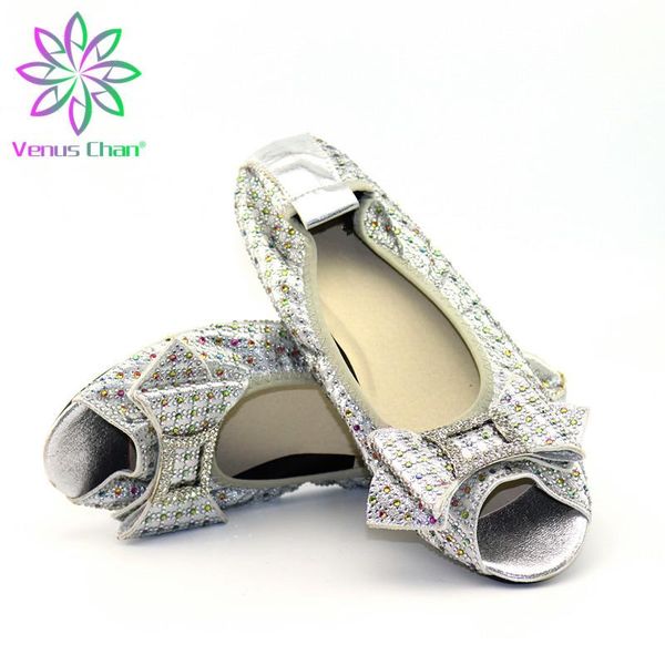 dress shoes sliver color african women decorated with rhinestone italy shoe for party italian summer low heels pumps, Black
dress shoes sliver color african women decorated with rhinestone italy shoe for party italian summer low heels pumps, Black