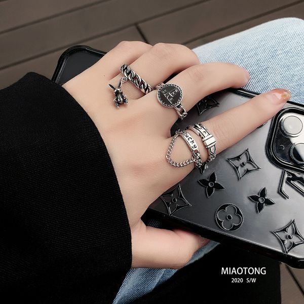 designer rings 2021 new fashion thai silver color vintage for women retro style roman split ring numeral design copper alloy jewelry, Golden;silver
designer rings 2021 new fashion thai silver color vintage for women retro style roman split ring numeral design copper alloy jewelry, Golden;silver