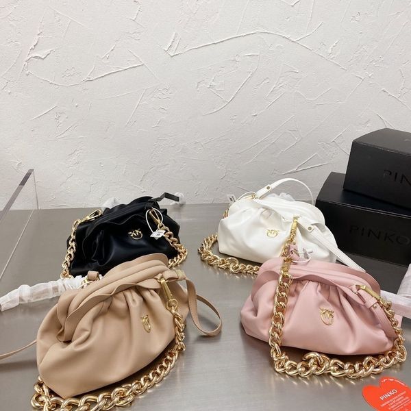 outlet 2021 korean versatile texture women's messenger fashion fold cloud shoulder foreign trade bag luxuryss designerss yw
outlet 2021 korean versatile texture women's messenger fashion fold cloud shoulder foreign trade bag luxuryss designerss yw