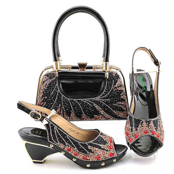 handbag fish mouth sandal thick heel with handbag fashion set, Black
handbag fish mouth sandal thick heel with handbag fashion set, Black