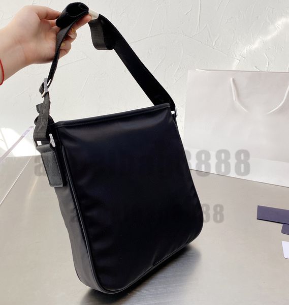 messenger bags luxury designer brand fashion shoulder handbags women chains letter purse phone bag wallet vintage temperament cross body all
messenger bags luxury designer brand fashion shoulder handbags women chains letter purse phone bag wallet vintage temperament cross body all