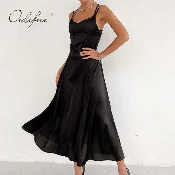 summer women satin slip spaghetti strap backless silk shiny maxi elegant ladies long party dress 210415, Black;gray
summer women satin slip spaghetti strap backless silk shiny maxi elegant ladies long party dress 210415, Black;gray