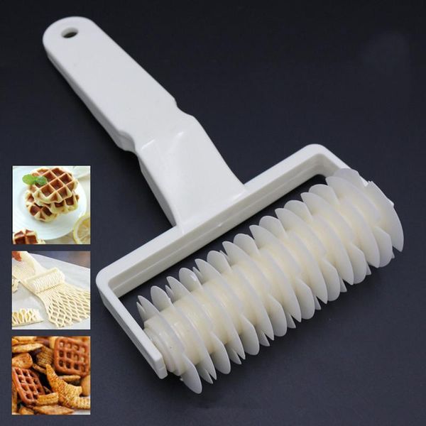 plastic pull net pizza knife wheel pasta lattice roller cutter dough biscuit pie kitchen baking tool accessories & pastry tools
plastic pull net pizza knife wheel pasta lattice roller cutter dough biscuit pie kitchen baking tool accessories & pastry tools