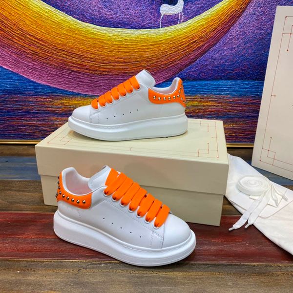 2021 couple models sale fashion casual shoes laser tail graffiti luxury elegant classic designer 35-45 head, Black
2021 couple models sale fashion casual shoes laser tail graffiti luxury elegant classic designer 35-45 head, Black