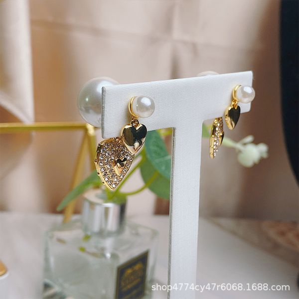 star with 925 sier needle love size pearl letter d family brass stud earrings female4ksr, Black
star with 925 sier needle love size pearl letter d family brass stud earrings female4ksr, Black