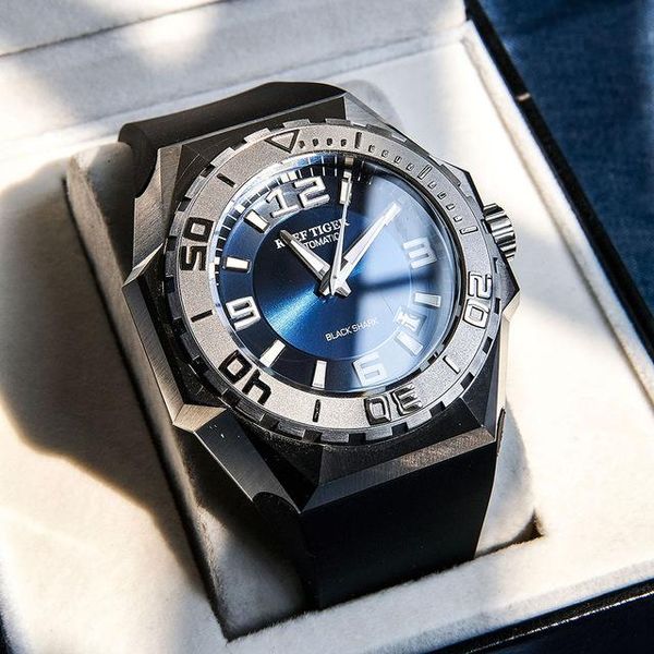 reef tiger men dive watch,mens automatic watches military 10atm waterproof mechanical wristwatch luxury clock luminous rga6903 wristwatches, Slivery;brown
reef tiger men dive watch,mens automatic watches military 10atm waterproof mechanical wristwatch luxury clock luminous rga6903 wristwatches, Slivery;brown
