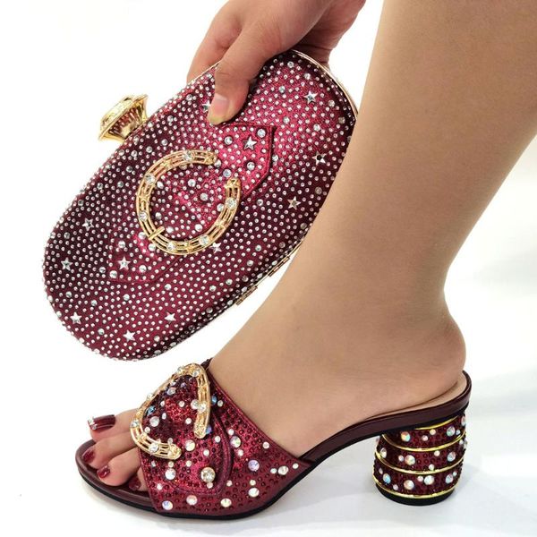 dress shoes red color matching and bag set decorated with rhinestone african shoe for party in women nigerian, Black
dress shoes red color matching and bag set decorated with rhinestone african shoe for party in women nigerian, Black