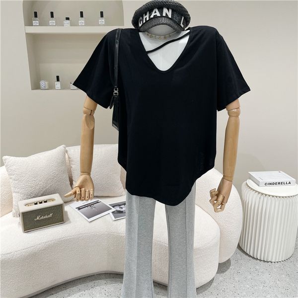 spring summer 2021 niche design feminine fashion releases low-sleeve cleavage short-versed shirt, White
spring summer 2021 niche design feminine fashion releases low-sleeve cleavage short-versed shirt, White