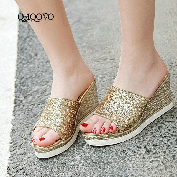 summer women sparkling shoes fashion wedges sandals sequined high heels open toe platform party laides big size 43, Black
summer women sparkling shoes fashion wedges sandals sequined high heels open toe platform party laides big size 43, Black