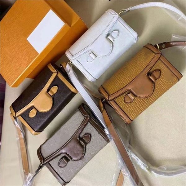 women evening bags crossbody bag print letter adjustable belt pu leather clutch bagsss shoulder tote purse wallet party bagss luxury selling
women evening bags crossbody bag print letter adjustable belt pu leather clutch bagsss shoulder tote purse wallet party bagss luxury selling