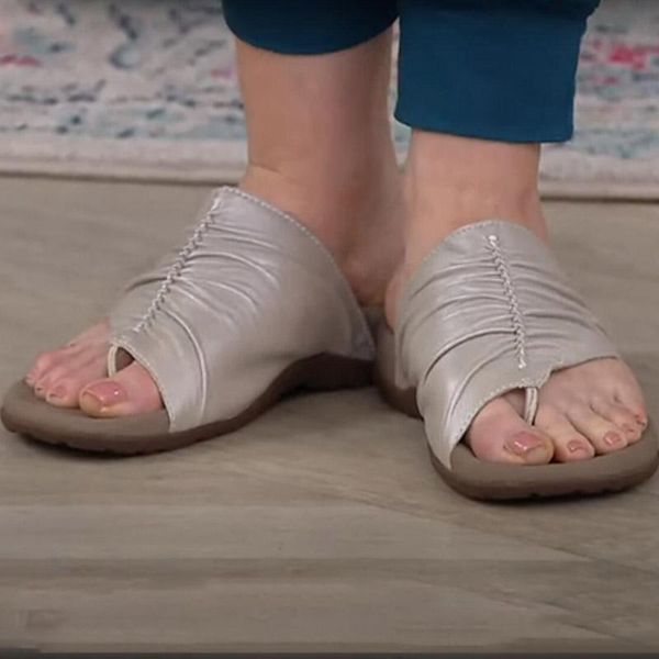 slippers fashion solid color casual ladies flats open toe non-slip outdoor beach female slides flip flops summer shoes for women, Black
slippers fashion solid color casual ladies flats open toe non-slip outdoor beach female slides flip flops summer shoes for women, Black