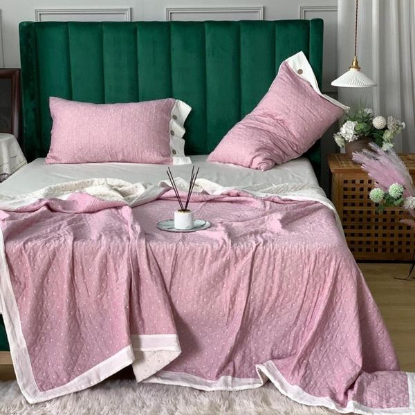 bedding sets 100 % superfine cotton air gauze, soft feel, summer pillow cover three - piece set, cover,bedding set blanket
bedding sets 100 % superfine cotton air gauze, soft feel, summer pillow cover three - piece set, cover,bedding set blanket