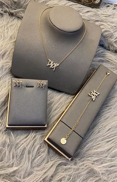 2021 classic alphabetic earrings for women web celebrity similar style niche design necklace bracelet, Black
2021 classic alphabetic earrings for women web celebrity similar style niche design necklace bracelet, Black